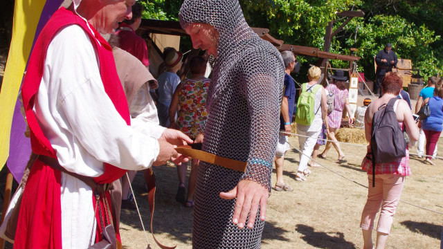 on équipe le chevalier !