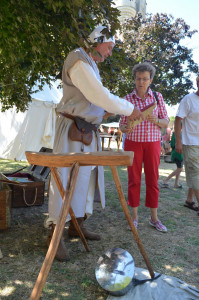les hommes ne sont pas les seuls à s'intéresser aux armes
