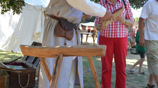 les hommes ne sont pas les seuls à s'intéresser aux armes